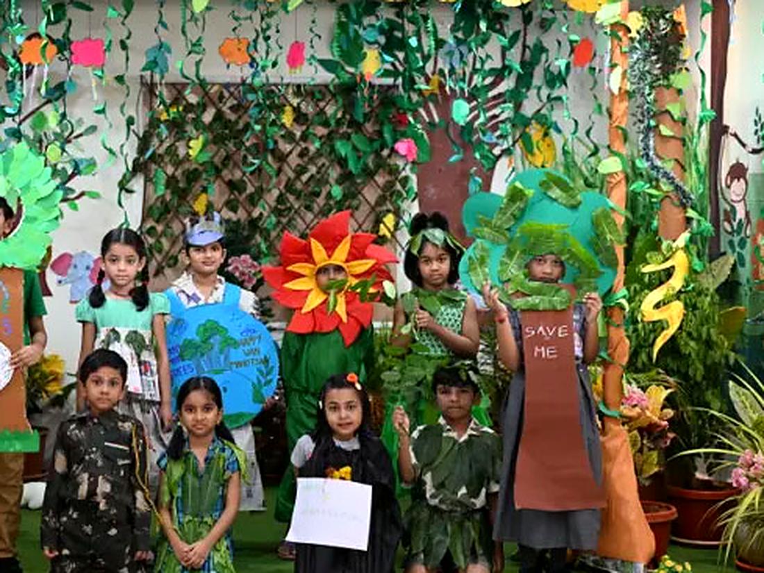 Hindi Diwas celebration at Arkaas Vignan School