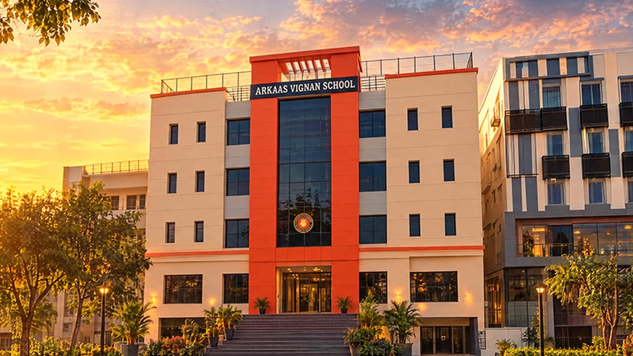 Video thumbnail: A day at Arkaas Vignan School